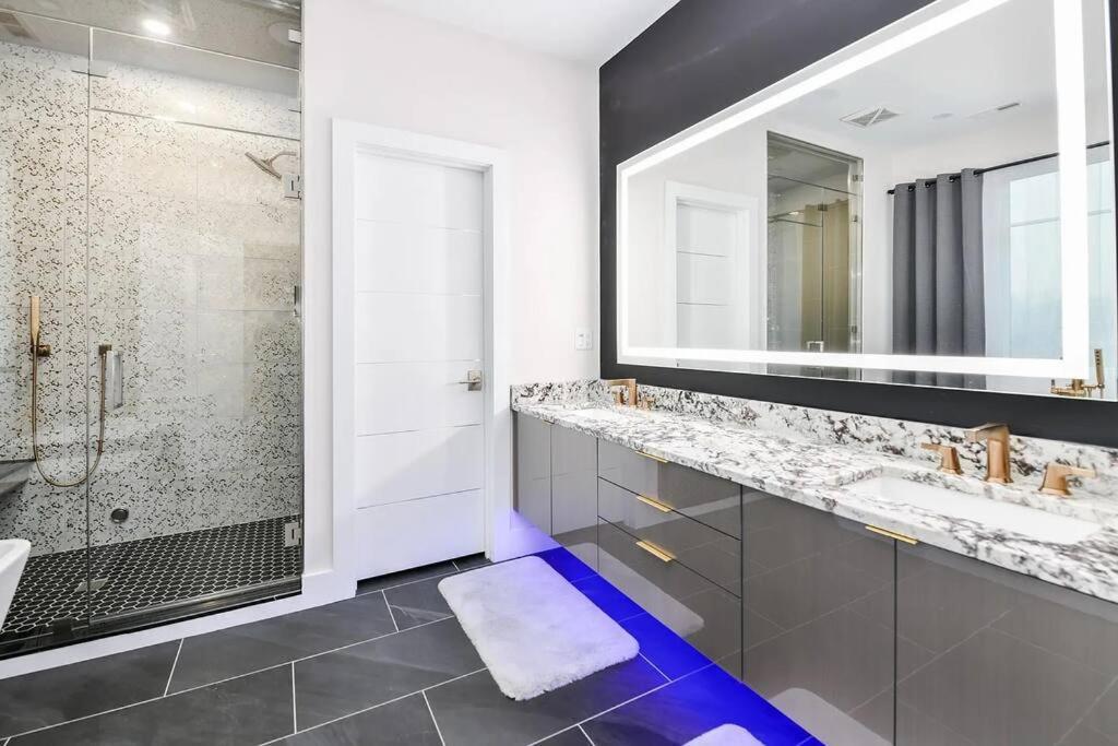 Heaven - Private Pool, Hot Tub, View, Steam Shower Villa Knoxville