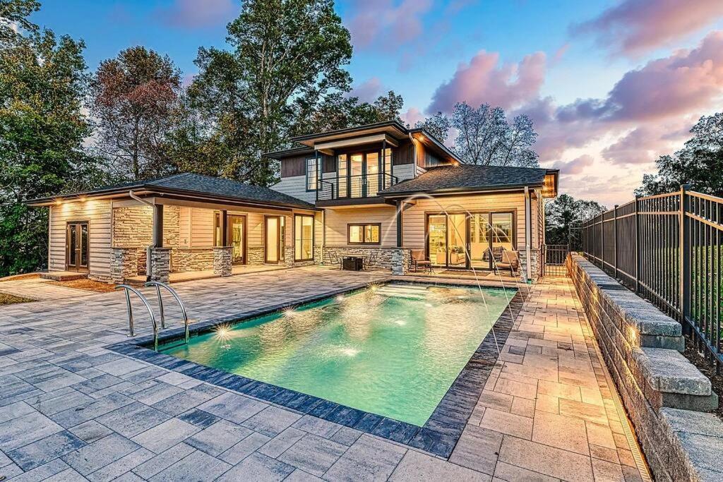 Villa Heaven - Private Pool, Hot Tub, View, Steam Shower Knoxville